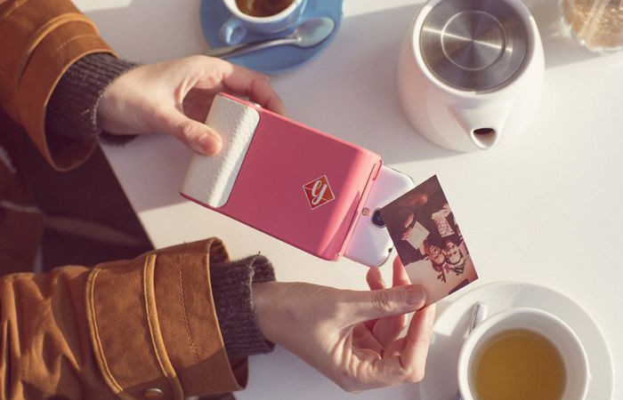 Smartphone case lets you print photos