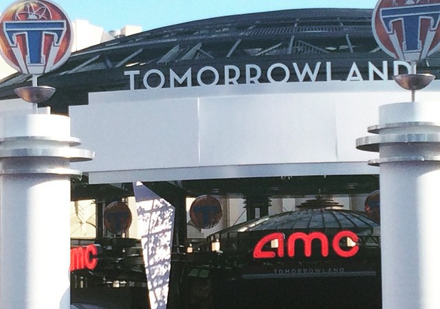 Tomorrowland movie premier at Downtown Disney. Photo by: Tami Benedict
