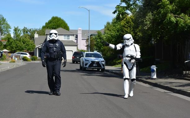  Stormtrooper Craig Gaylord joined Police Officer Kenny Ferrigno from the Santa Rosa Police Department to model proper social distancing and encourage residents to wear appropriate face coverings in public