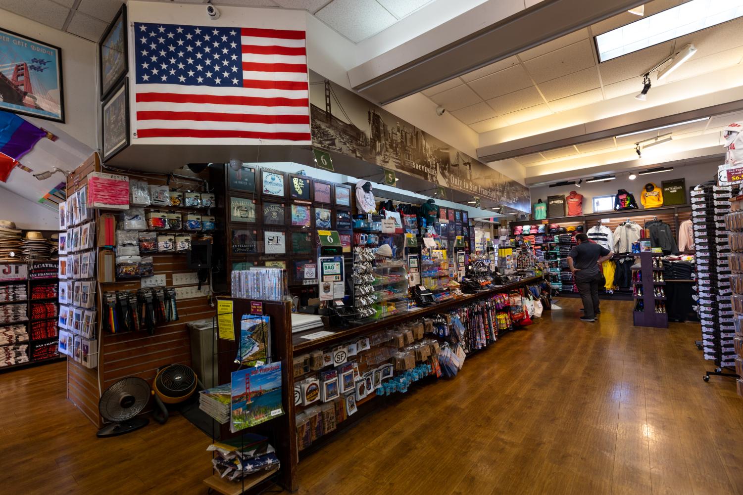 San Francisco, Pier 39, Fisherman`s Wharf - the Banner of Hard