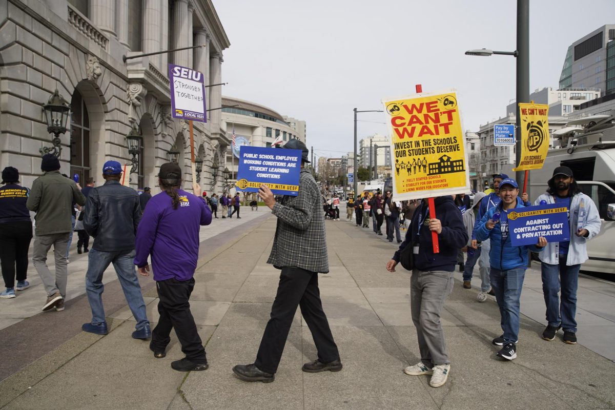 Service Employees International Union and teachers join the United Educators of San Francisco teacher strike, in front of the War Memorial Veterans Building in San Francisco on Monday, Feb. 9, 2026. (Giselle Garza Lerma / Xpress Magazine)